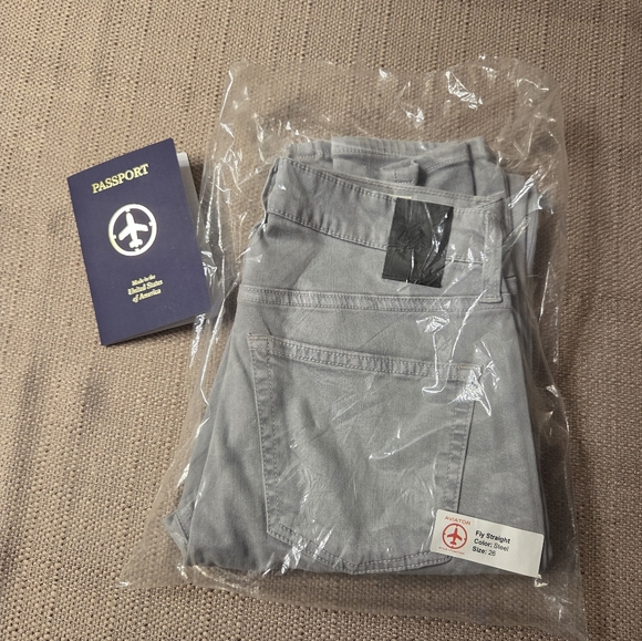 Aviator Denim - NEW Aviator USA Womens Fly Straight Travel Jeans in Steel Grey sz 26
